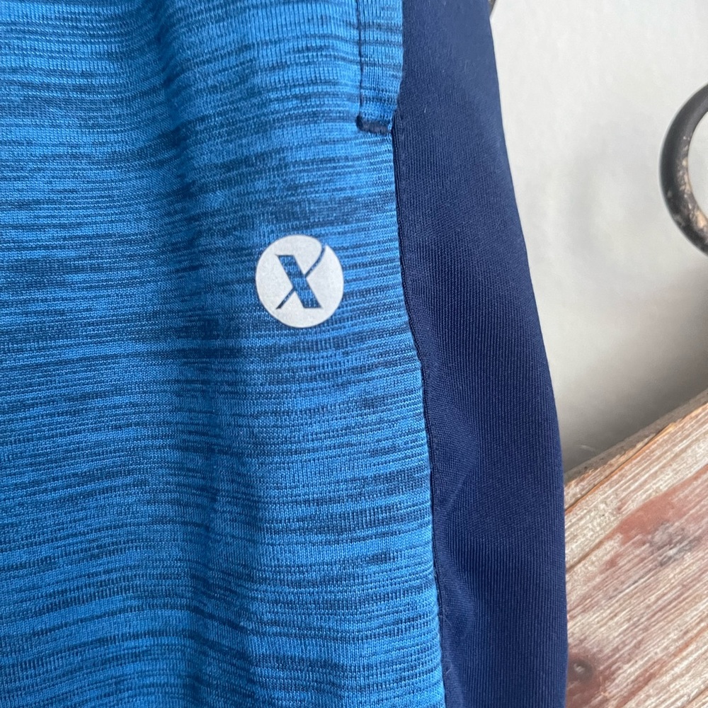 Xersion Shorts - Picture 3 of 7